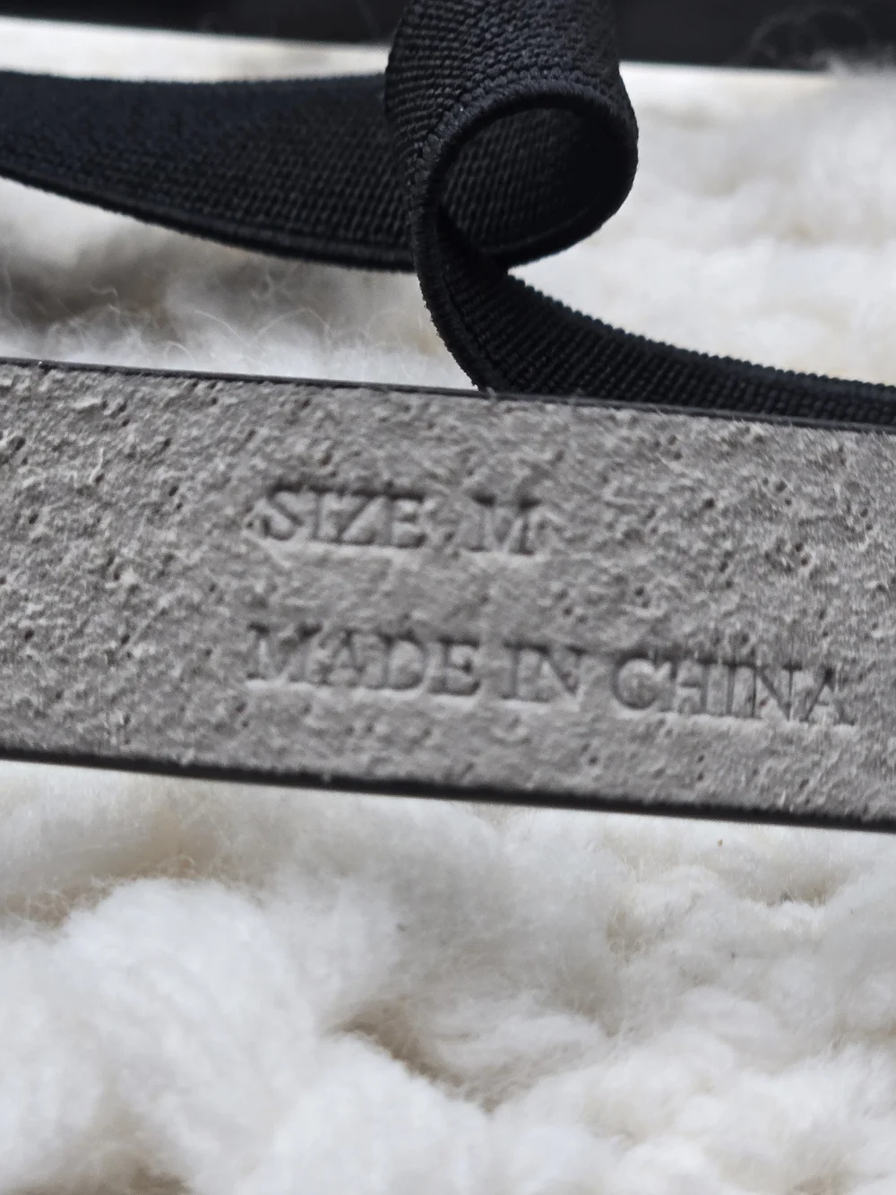 White House Black Market leather belt featuring a silver-tone buckle.
